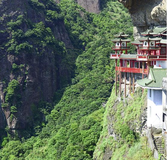 闻所未闻 福建也有一座千年悬空寺!