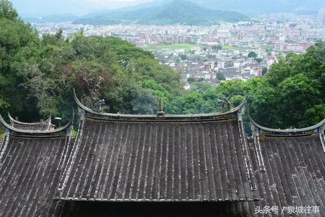 都会前往魁星岩去祈求,魁星岩已然成为永春的"文化山,魁星