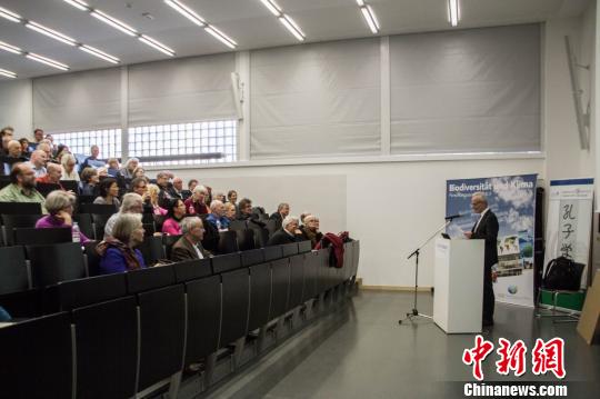 当地时间4月11日,德国图宾根大学教授,著名汉学家施寒微(helwig