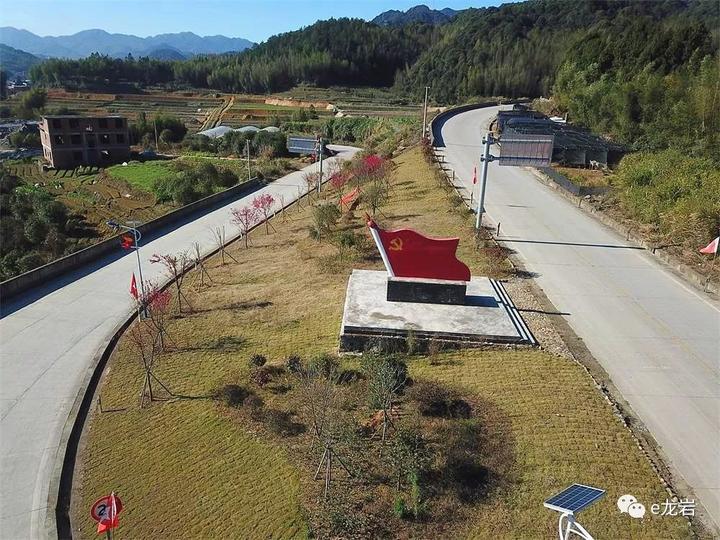 二级公路进入漳平永福龙车村