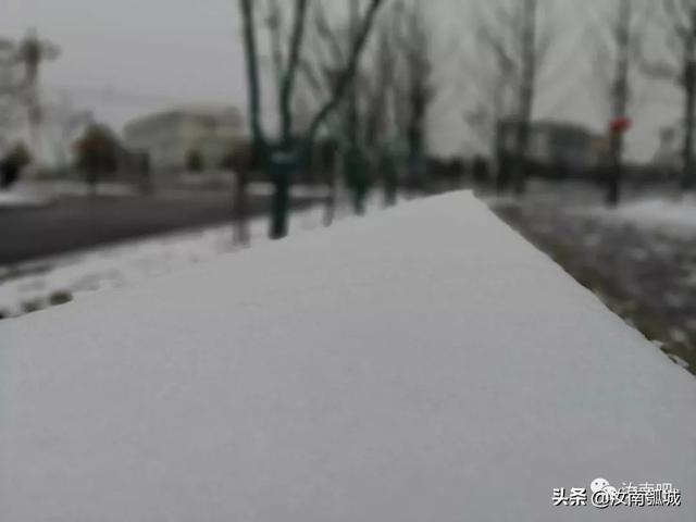 登高望远天中山，雪后的汝南格外美